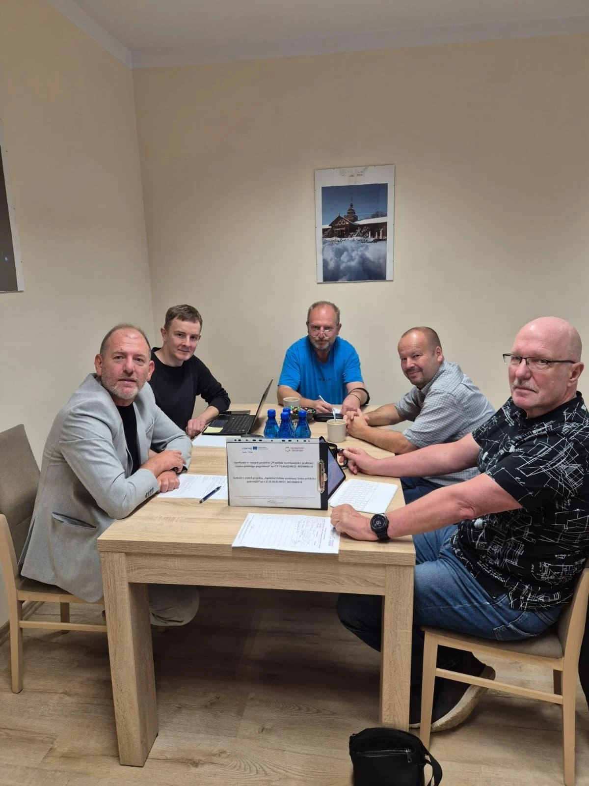 11.06.2026 r. Szczawno-Zdrój - spotkanie Okresní svaz stolního tenisu Trutnov, reprezentowany przez Tělovýchovná a sportovní unie Trutnovska, z.s., oraz Dolnośląski Okręgowy Związek Tenisa Stołowego we Wrocławiu. 11.06.2026 r. Szczawno-Zdrój - spotkanie Okresní svaz stolního tenisu Trutnov, reprezentowany przez Tělovýchovná a sportovní unie Trutnovska, z.s., oraz Dolnośląski Okręgowy Związek Tenisa Stołowego we Wrocławiu.