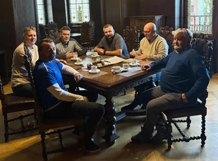 Nawiązywanie partnerstw