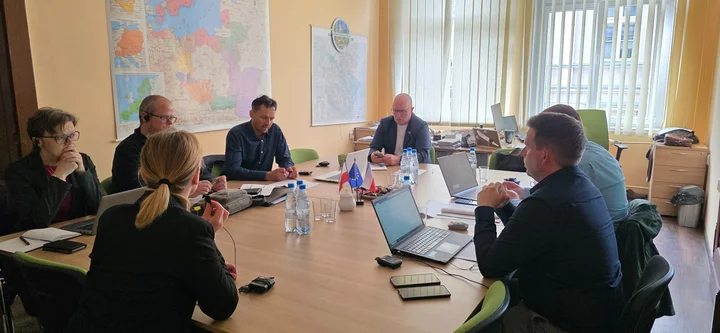 06.05.2026 r. Jelenia Góra - Polsko-czeskie rozmowy o połączeniach kolejowych.